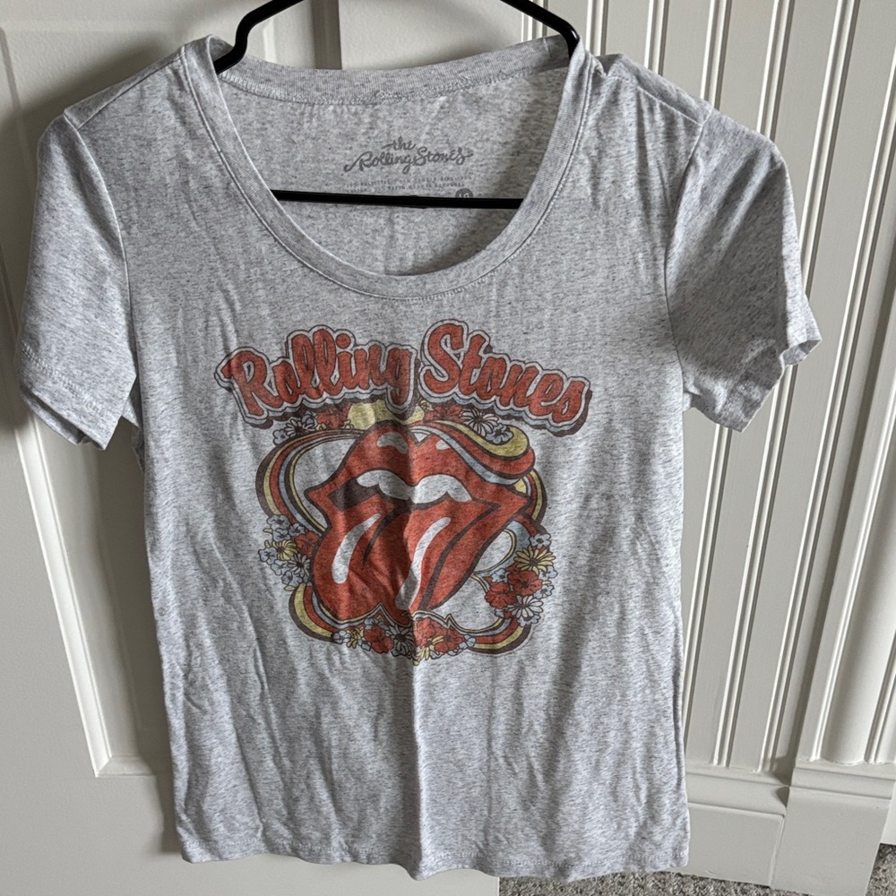 The Rolling Stones Gray T-Shirt with Red Logo Women’s Size Large